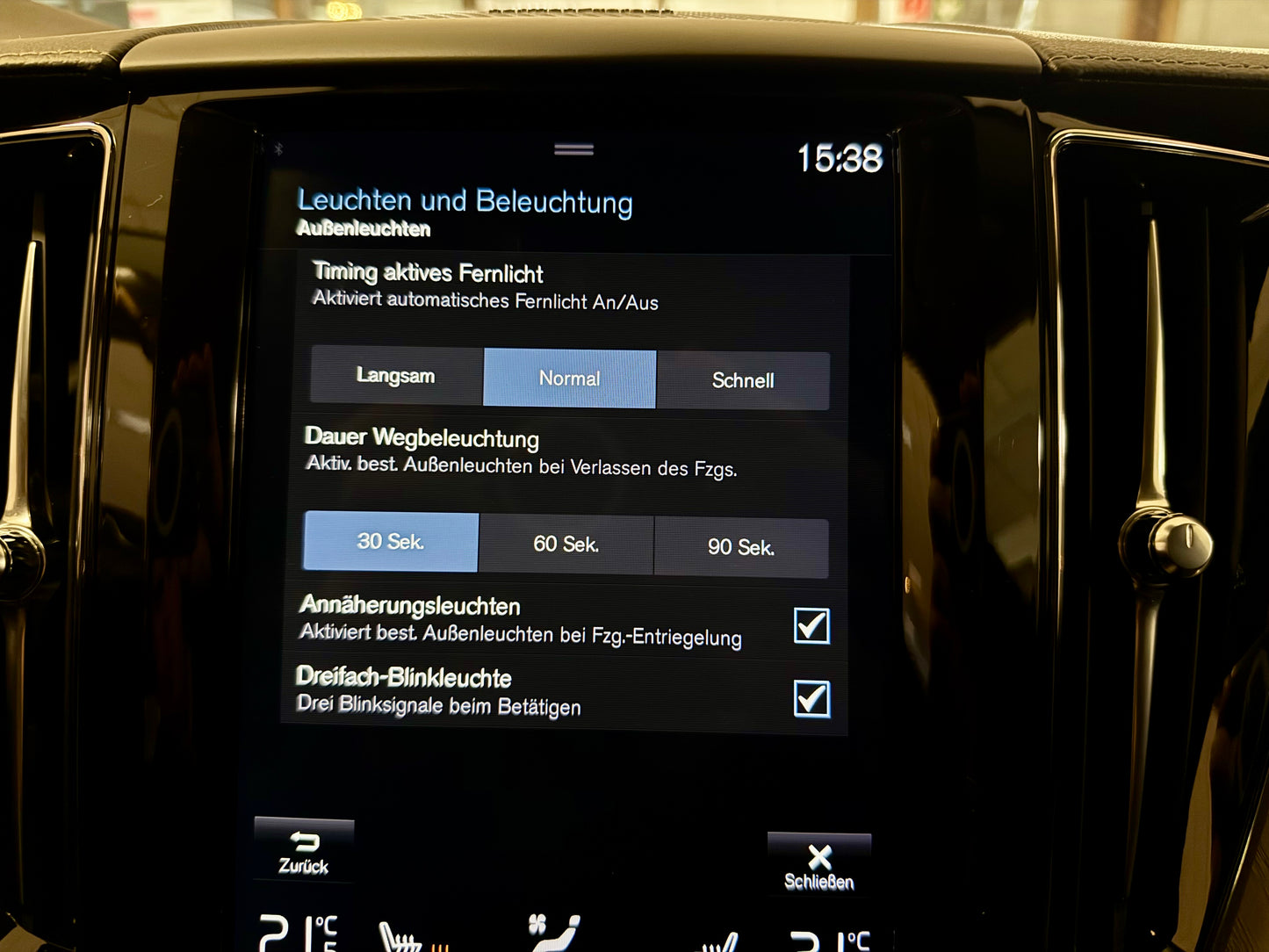 Volvo XC60 2.0 D4 INSCRIPTION LEDER LED H/K KAMERA SHZ