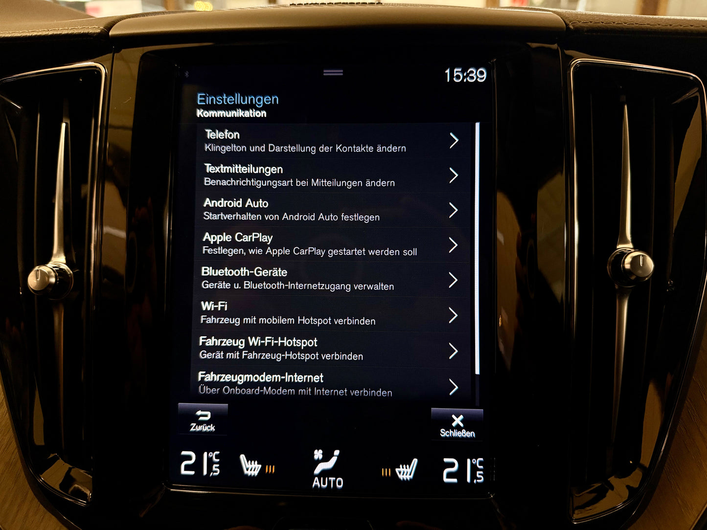 Volvo XC60 2.0 D4 INSCRIPTION LEDER LED H/K KAMERA SHZ