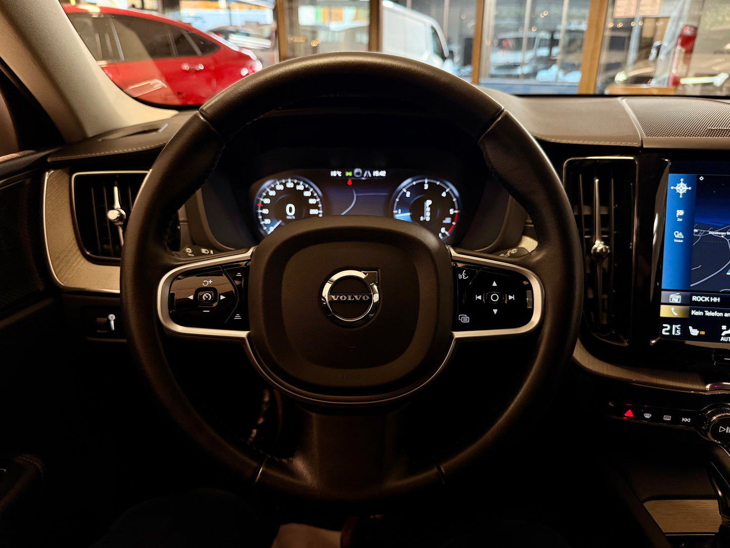 Volvo XC60 2.0 D4 INSCRIPTION LEDER LED H/K KAMERA SHZ