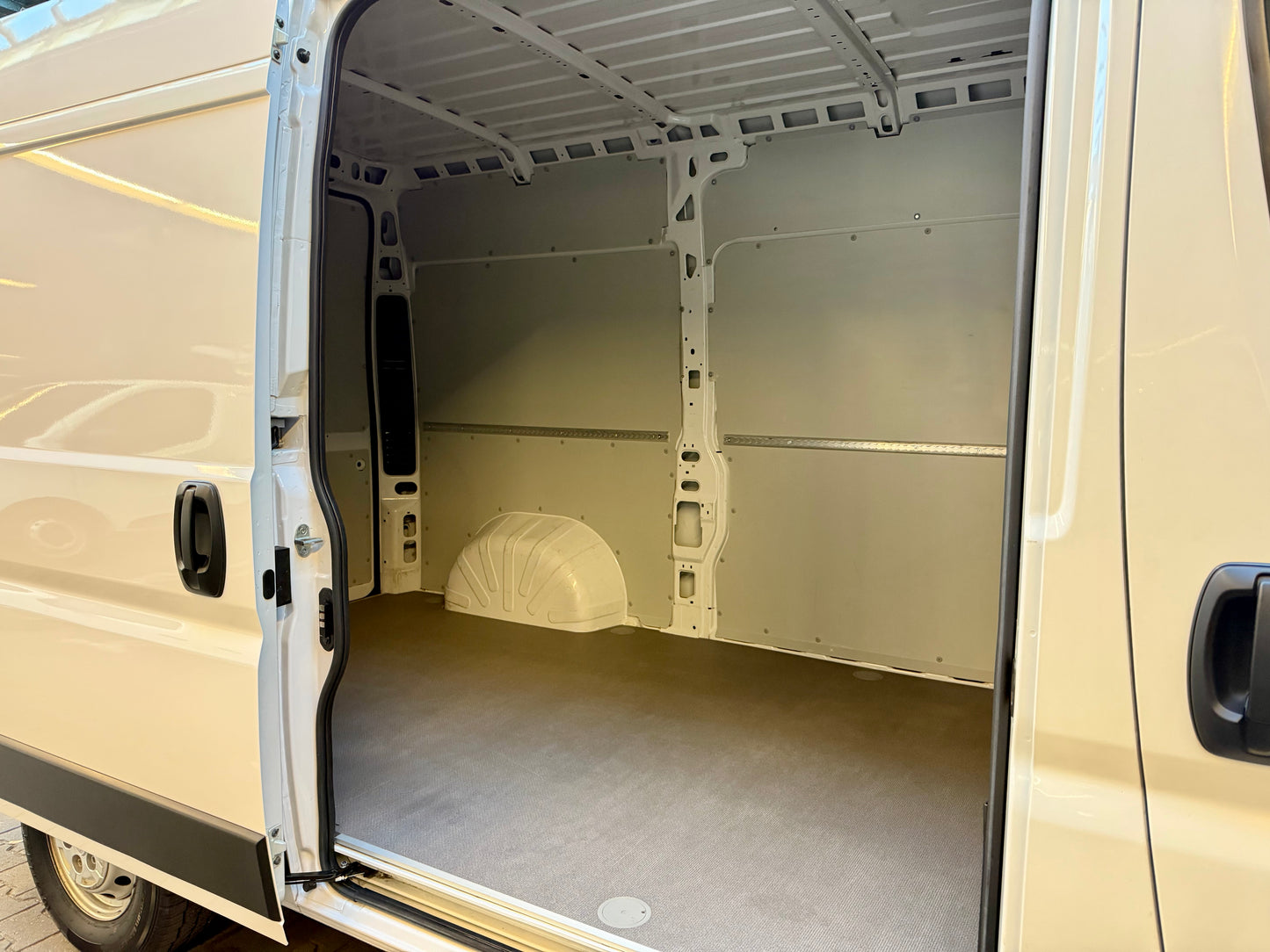 Fiat Ducato 2.3 D L2H2 3-SITZER 3,0t 1.HAND