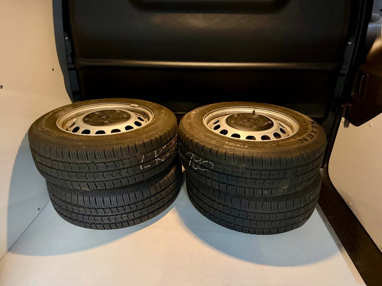 Peugeot Expert 2.0 HDi L2 AUTOMATIK 3SITZ KLIMA PDC DAB