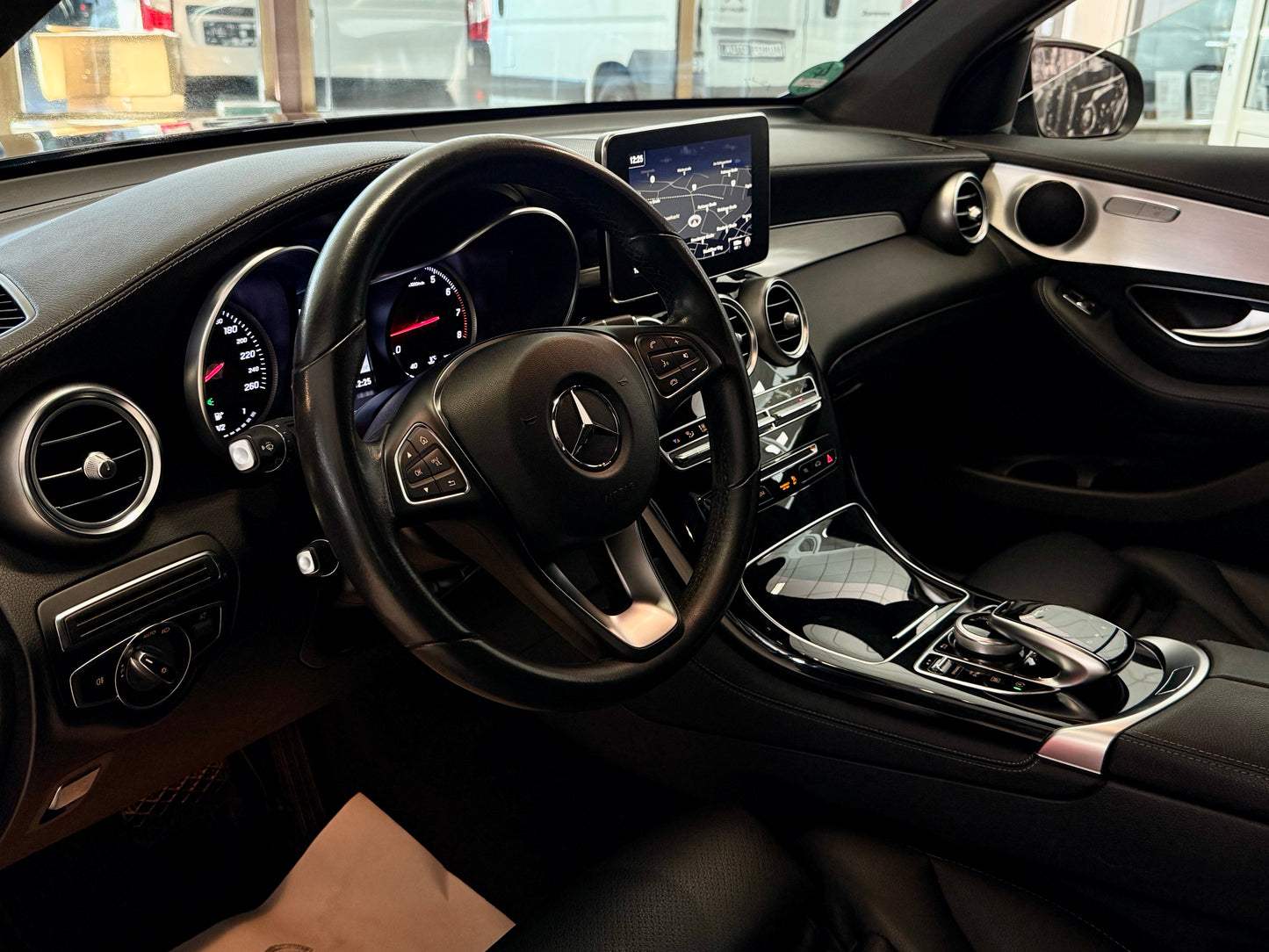 Mercedes-Benz GLC 250 4M EXCLUSIVE LEDER LED COMAND KAMERA PDC