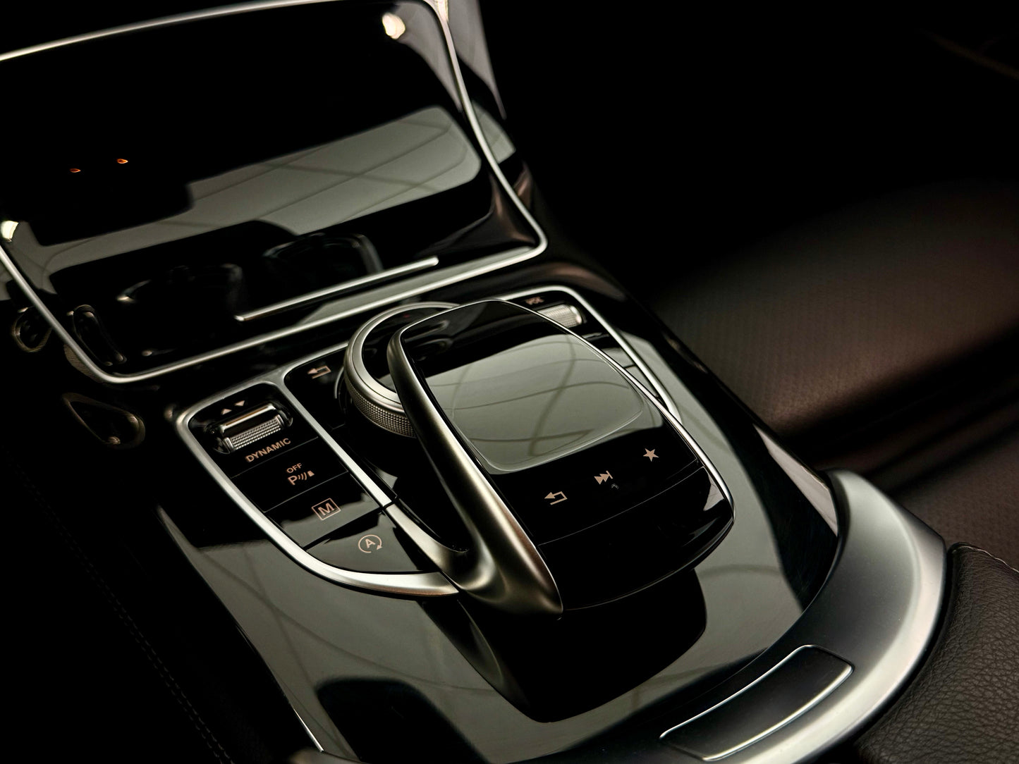 Mercedes-Benz GLC 250 4M EXCLUSIVE LEDER LED COMAND KAMERA PDC