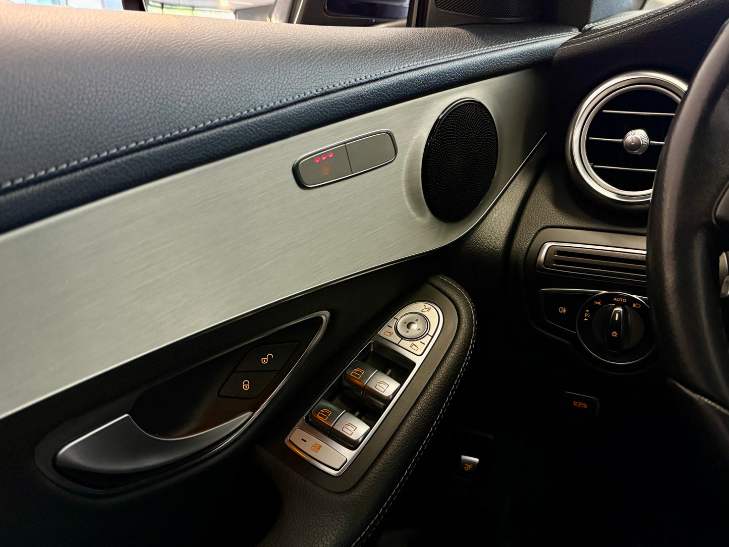 Mercedes-Benz GLC 250 4M EXCLUSIVE LEDER LED COMAND KAMERA PDC