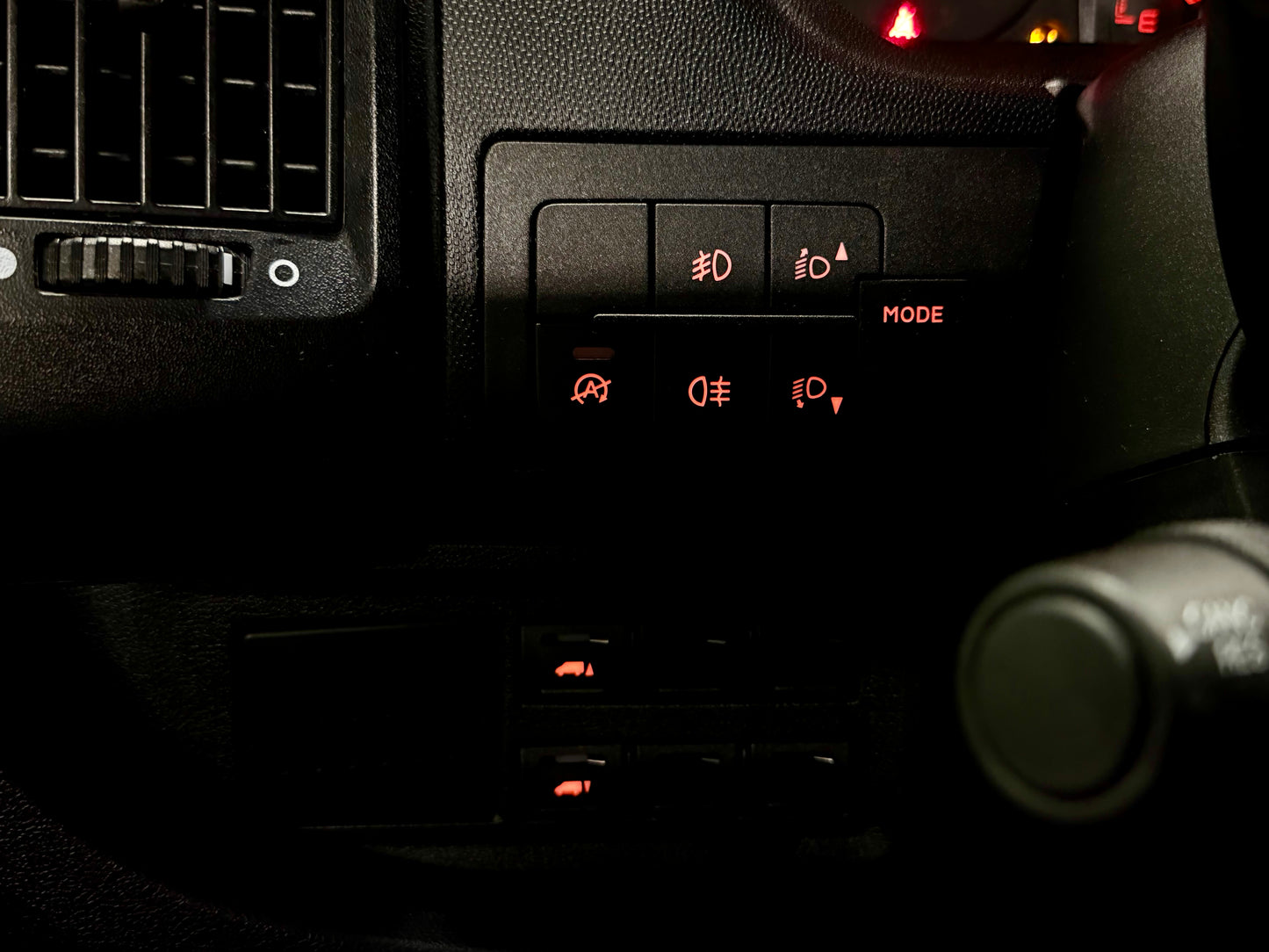 Fiat Ducato 2.3 D L5H2 AUTOMATIK VERGLAST AHK CAM PDC