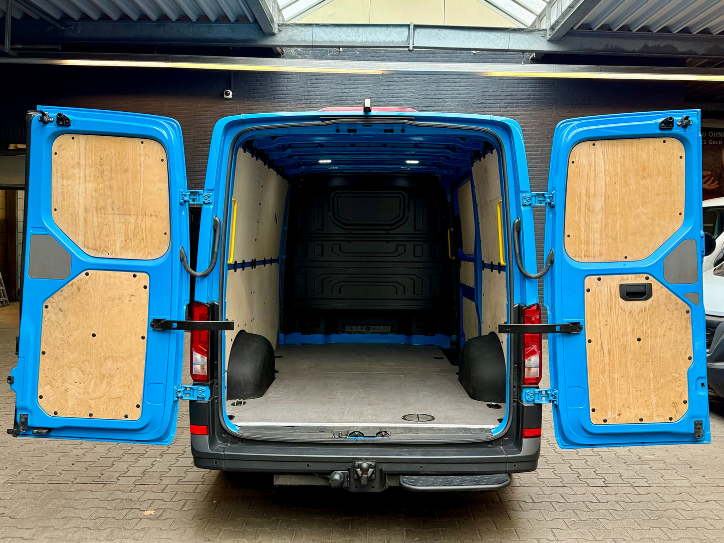 Volkswagen Crafter 2.0 TDI L3H2 3,5t AHK NAVI KAMERA PDC