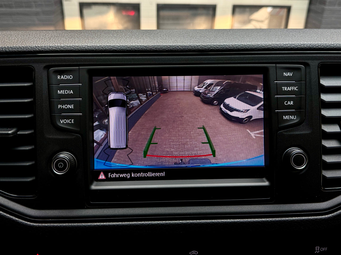 Volkswagen Crafter 2.0 TDI L3H2 3,5t AHK NAVI KAMERA PDC