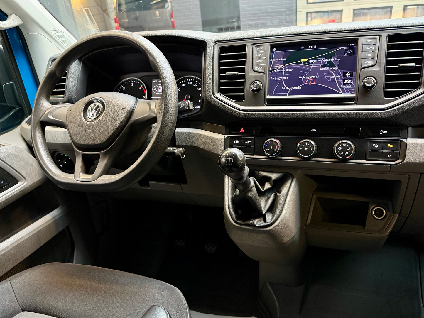 Volkswagen Crafter 2.0 TDI L3H2 3,5t AHK NAVI KAMERA PDC