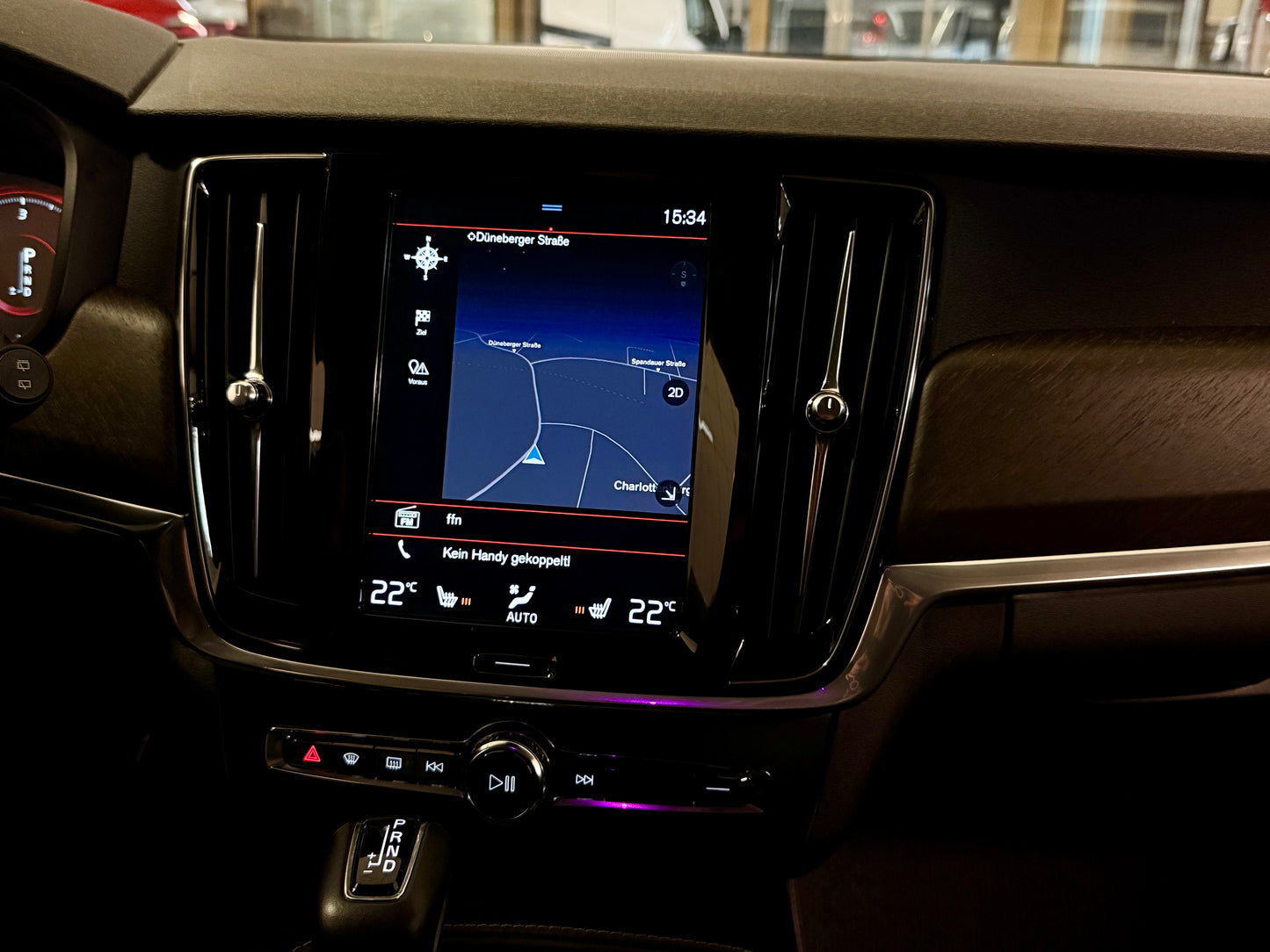 Volvo V90 2.0 D5 CC AWD AUT AHK LEDER LED SHZ CAM PDC