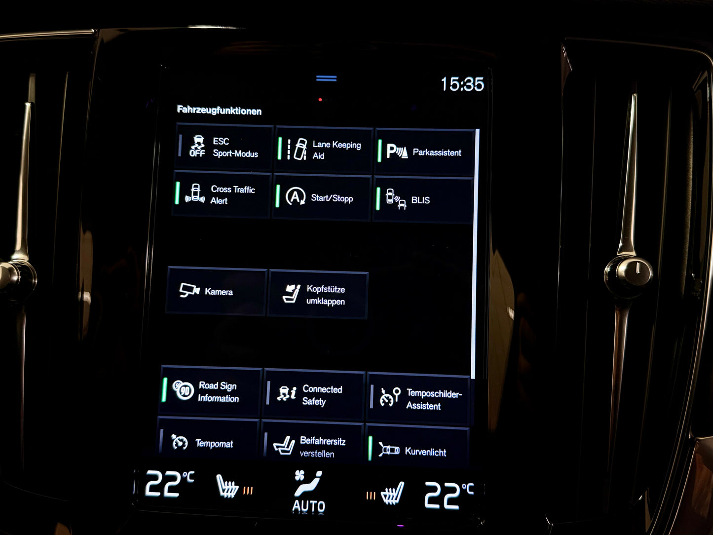 Volvo V90 2.0 D5 CC AWD AUT AHK LEDER LED SHZ CAM PDC