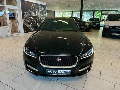 Jaguar XF 25t R-SPORT LIMO AUT NAVI LEDER LED SHZ PDC