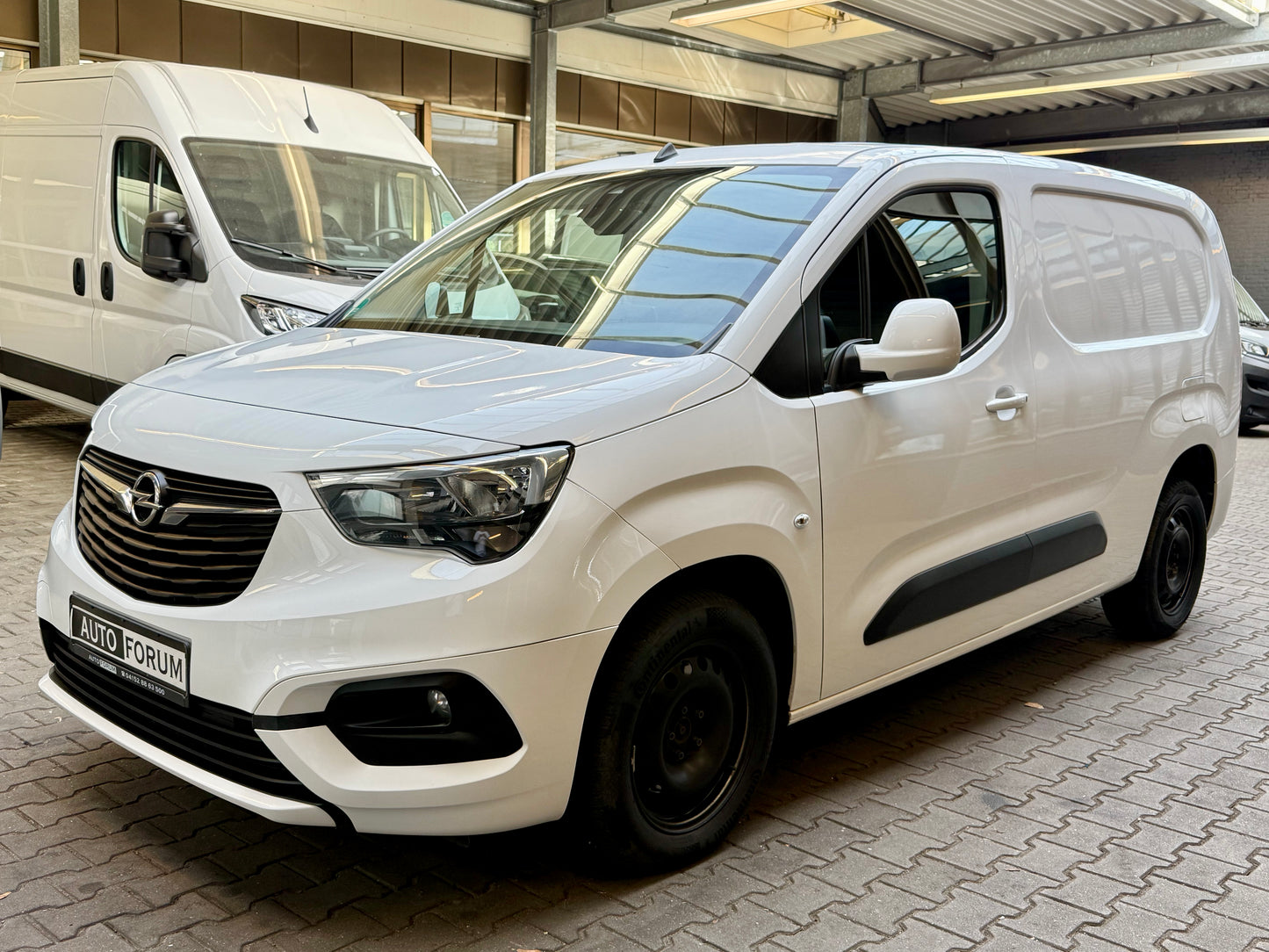 Opel Combo 1.5 CDTI XL L2 AUTOMATIK AHK KLIMA PDC USB