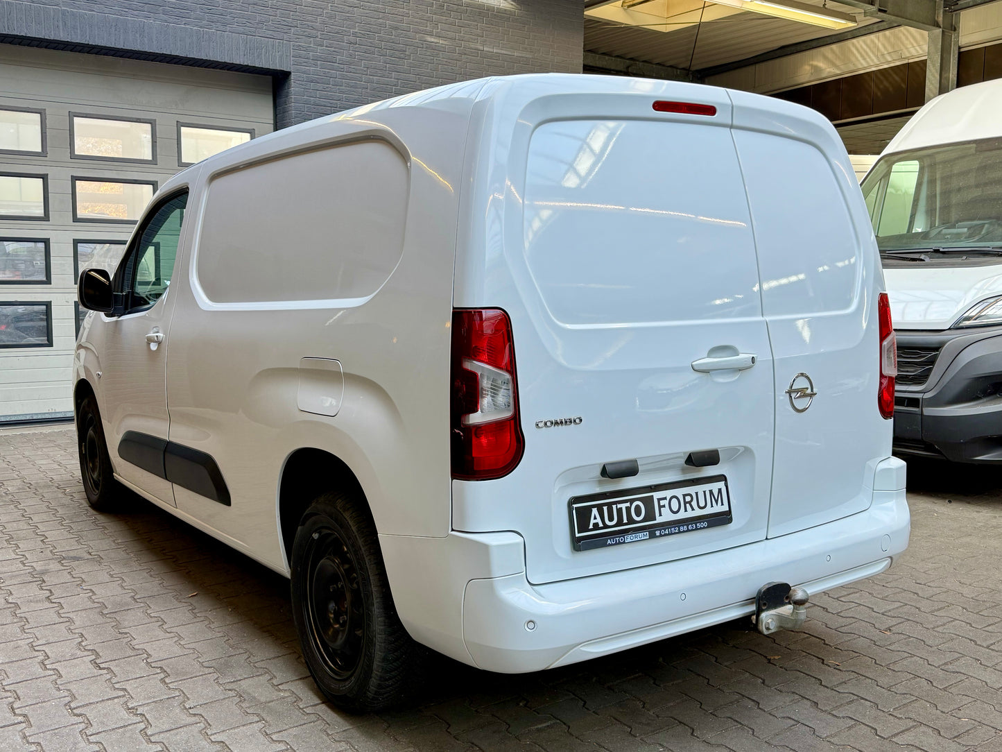 Opel Combo 1.5 CDTI XL L2 AUTOMATIK AHK KLIMA PDC USB