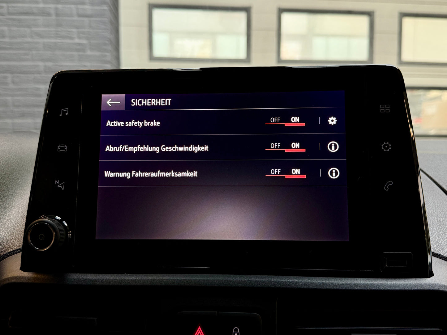 Opel Combo 1.5 CDTI XL L2 AUTOMATIK AHK KLIMA PDC USB