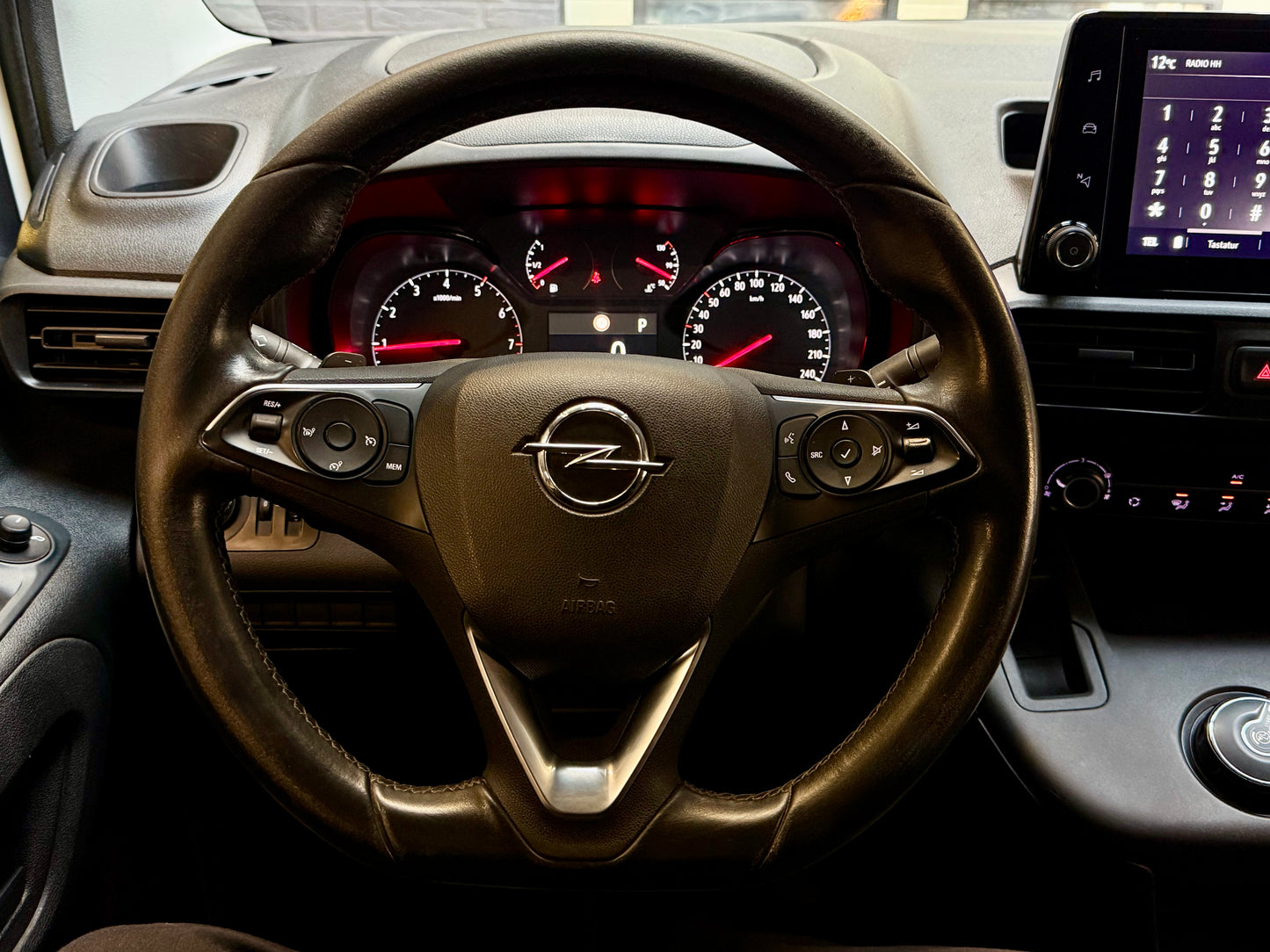 Opel Combo 1.5 CDTI XL L2 AUTOMATIK AHK KLIMA PDC USB