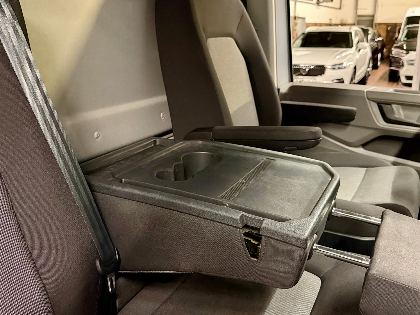 Volkswagen Crafter 2.0 TDI L4H3 AUTOMATIK 3,5t AHK NAVI CAM