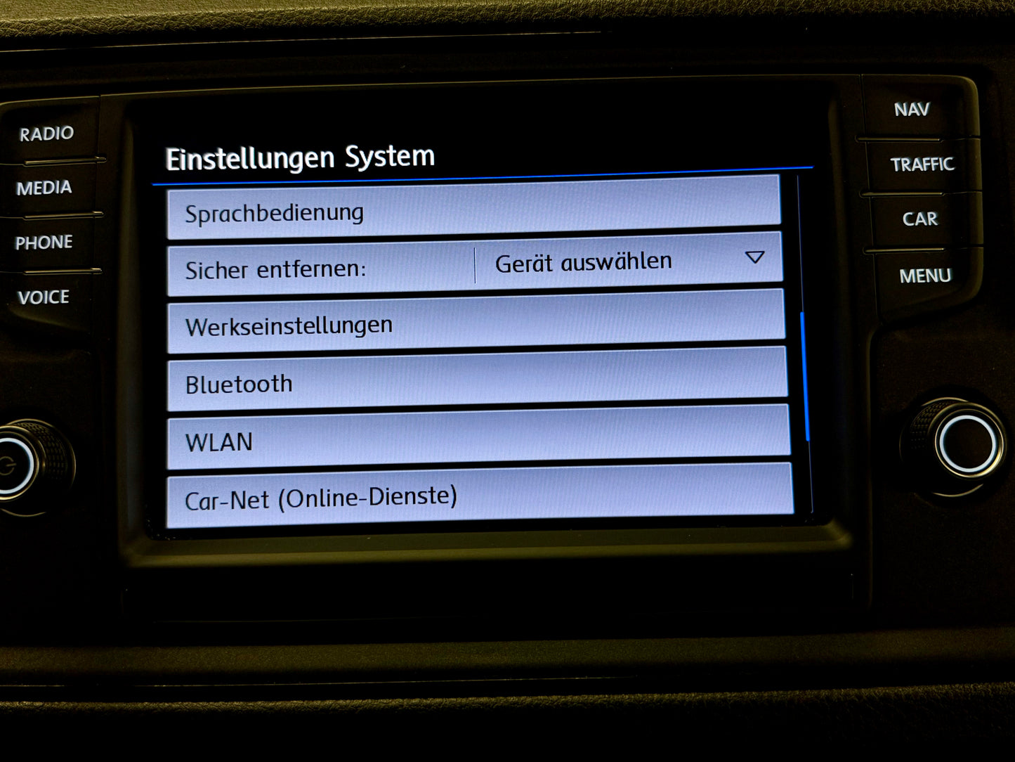 Volkswagen Crafter 2.0 TDI L4H3 AUTOMATIK 3,5t AHK NAVI CAM