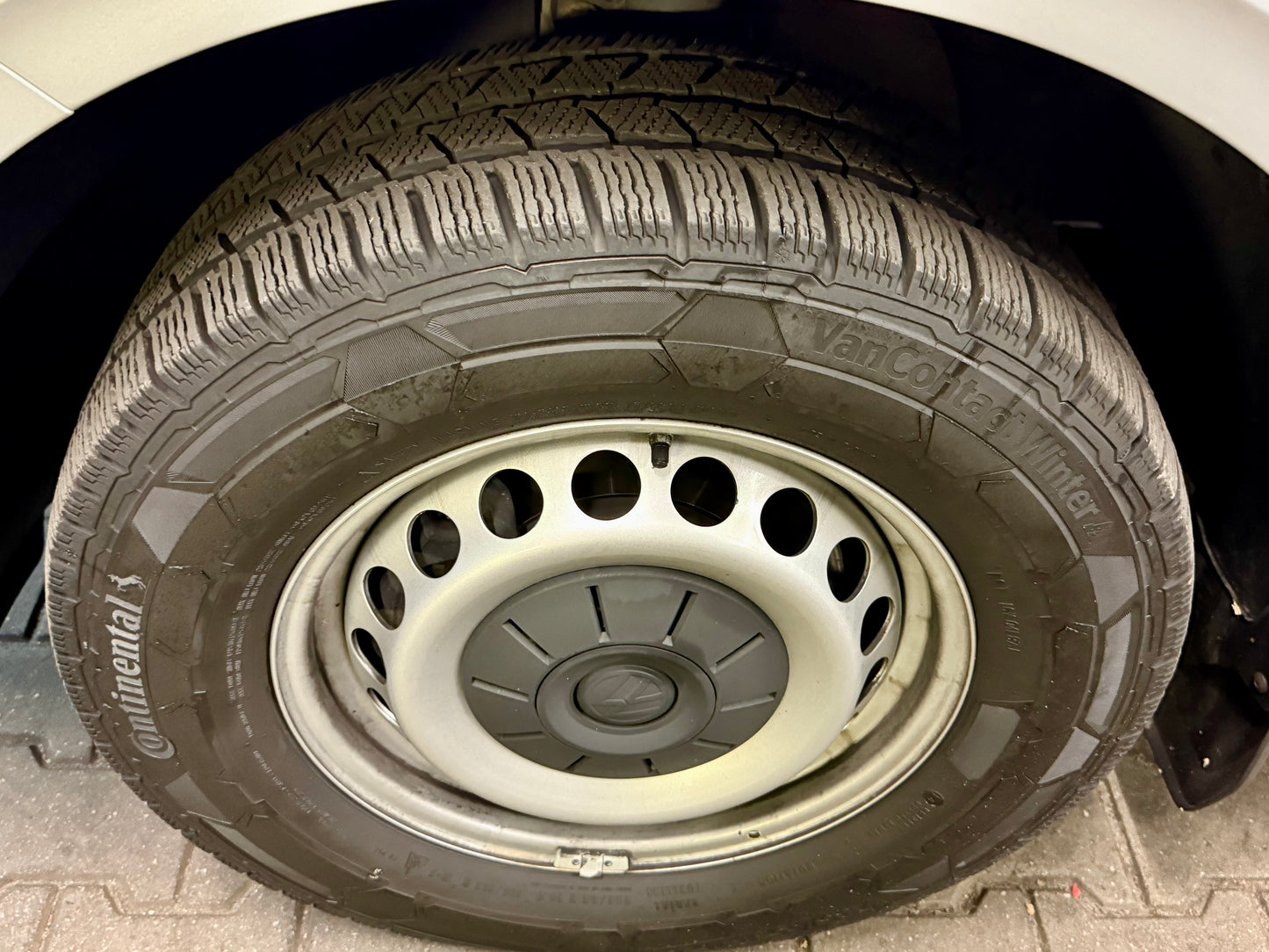 Volkswagen Crafter 2.0 TDI L4H3 AUTOMATIK 3,5t AHK NAVI CAM