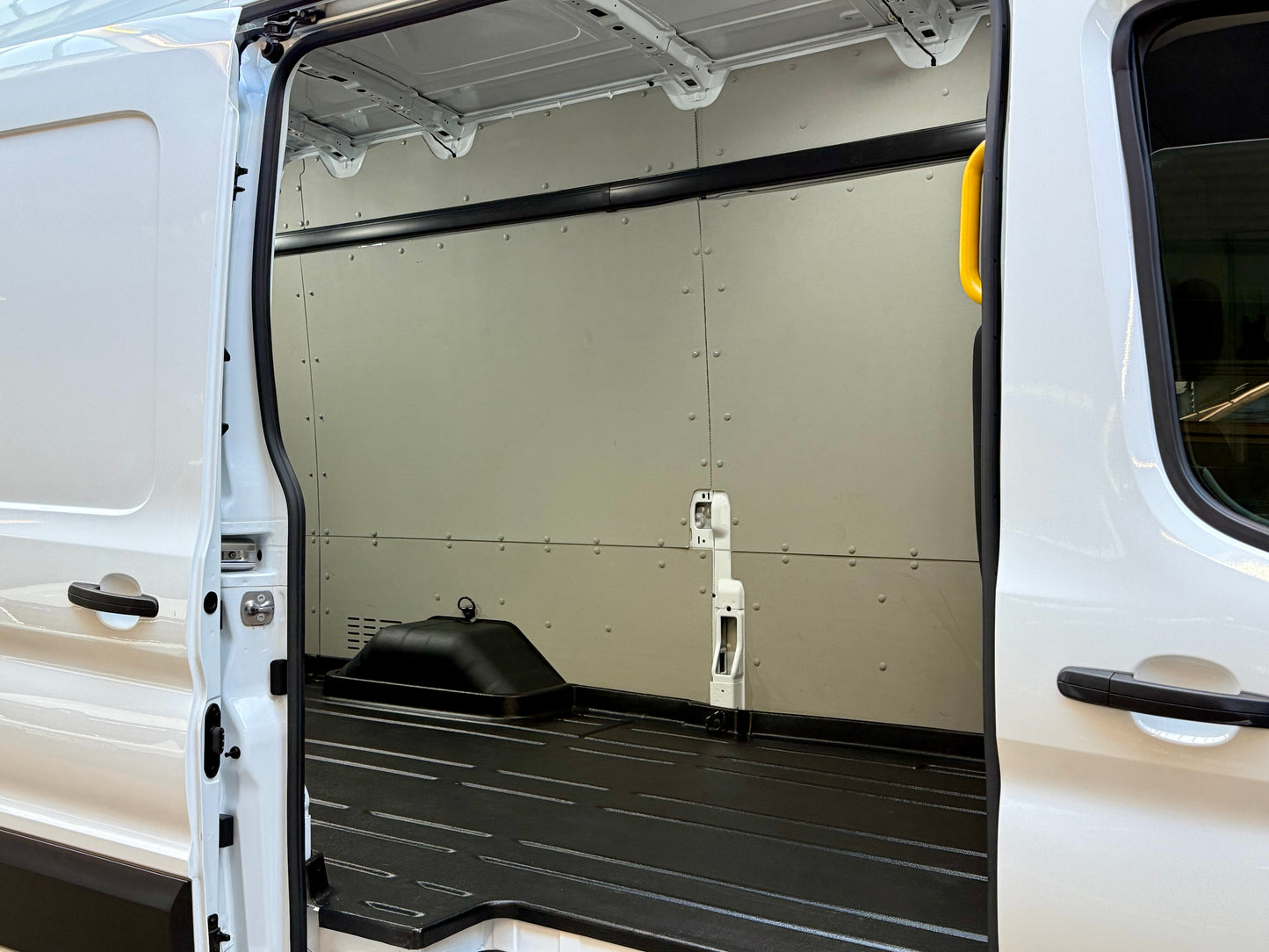 Ford Transit 2.0 D L4H3 3,5t ZWILLING AHK KLIMA KAMERA