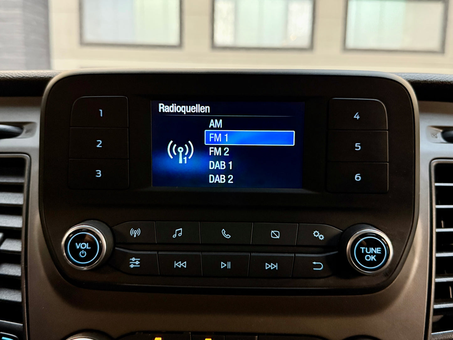 Ford Transit 2.0 D L4H3 3,5t ZWILLING AHK KLIMA KAMERA