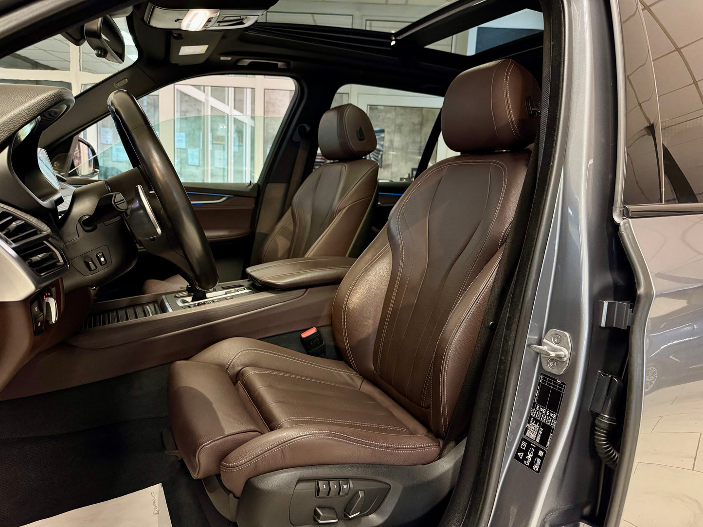 BMW X5 M50d LEDER AHK HEADUP PANO ACC SOFTCLOSE H/K