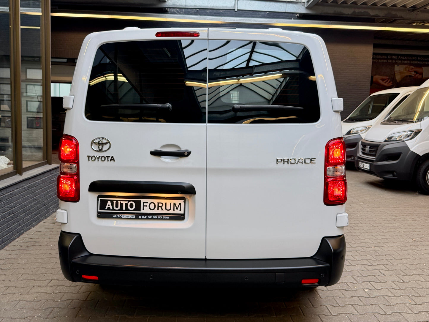 Toyota ProAce 2.0 D L2 MEISTER NAVI KLIMA TEMPOMAT PDC