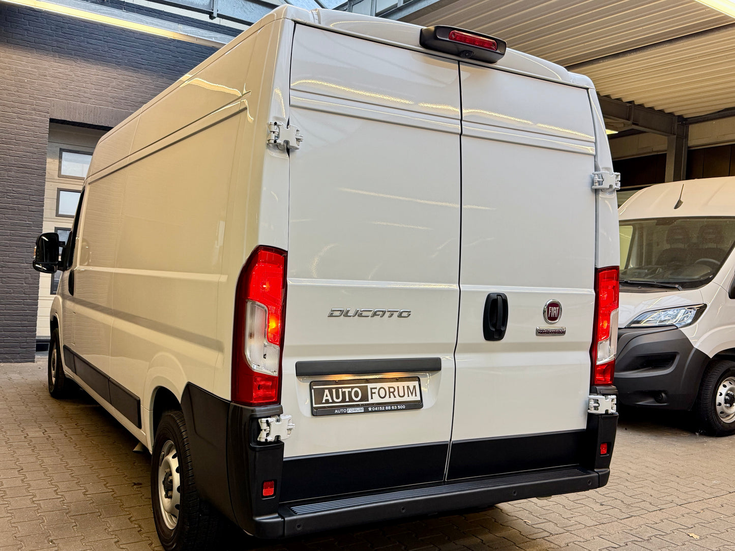 Fiat Ducato 2.2 D L4H2 3,5t KLIMA CAM PDC 3-SITZER