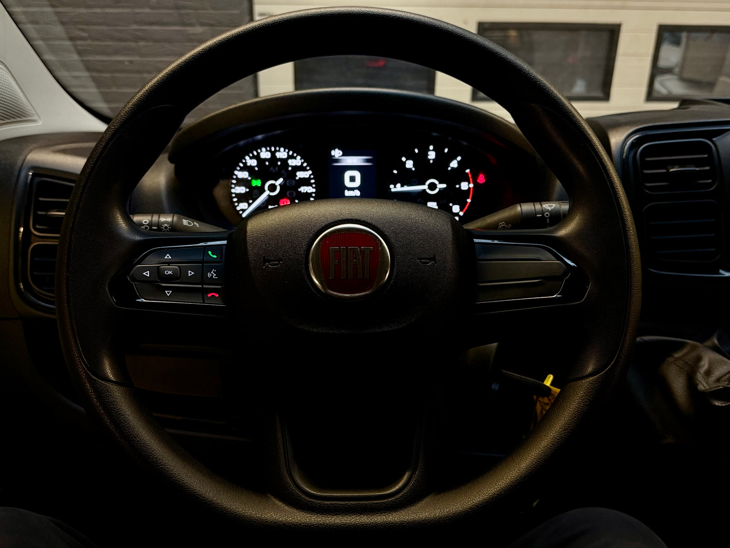 Fiat Ducato 2.2 D L4H2 3,5t KLIMA CAM PDC 3-SITZER