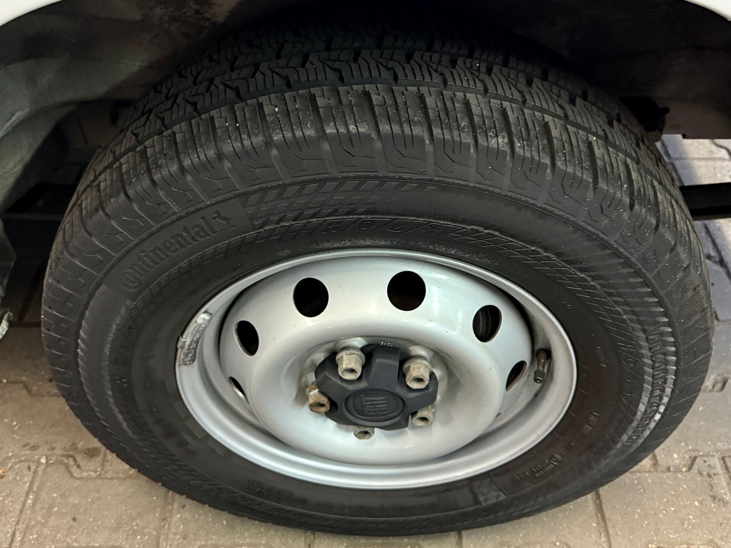 Fiat Ducato 2.2 D L4H2 3,5t KLIMA CAM PDC 3-SITZER