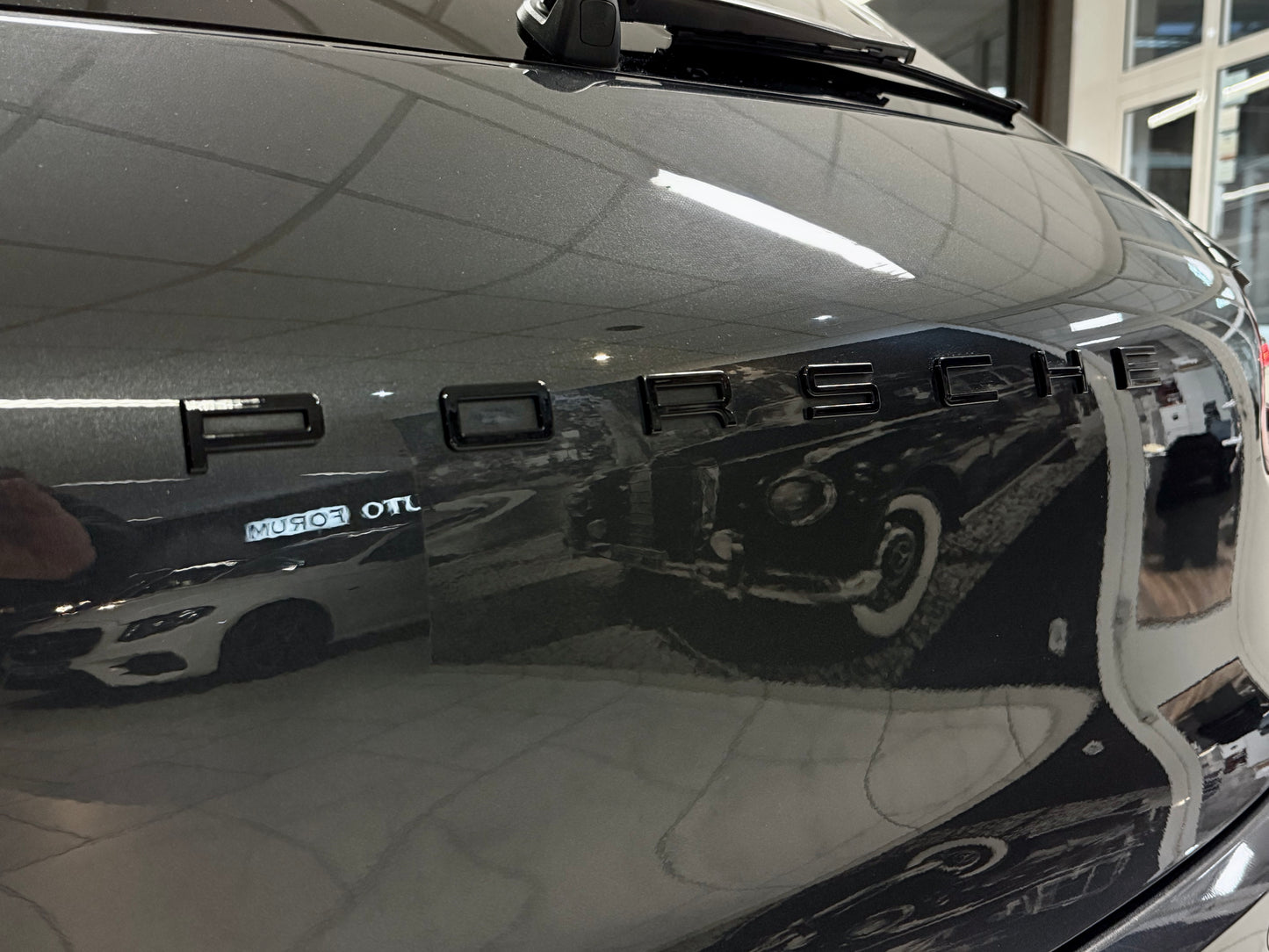 Porsche Macan 2.0 SPORTCHRONO SPORTDESIGN BOSE AHK 360CAM