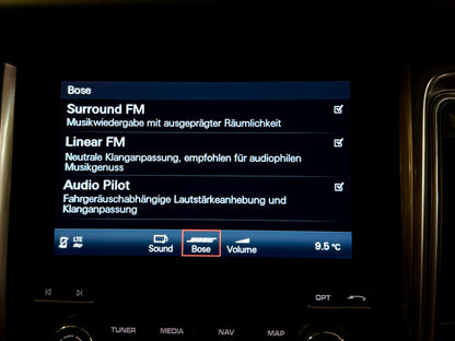 Porsche Macan 2.0 SPORTCHRONO SPORTDESIGN BOSE AHK 360CAM