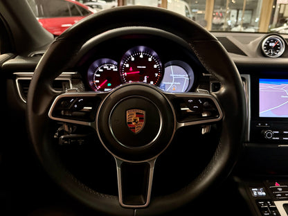 Porsche Macan 2.0 SPORTCHRONO SPORTDESIGN BOSE AHK 360CAM