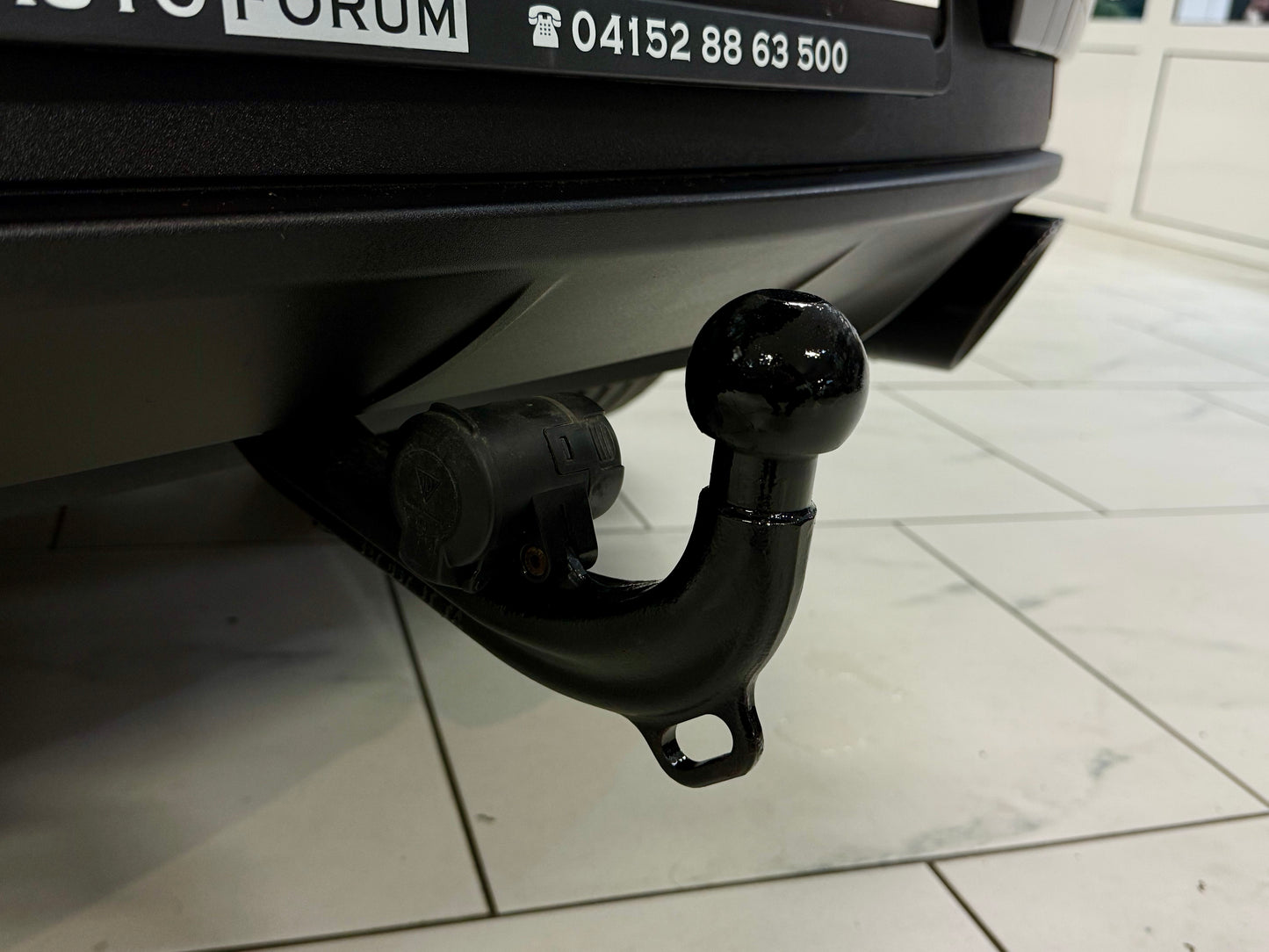 Porsche Macan 2.0 SPORTCHRONO SPORTDESIGN BOSE AHK 360CAM