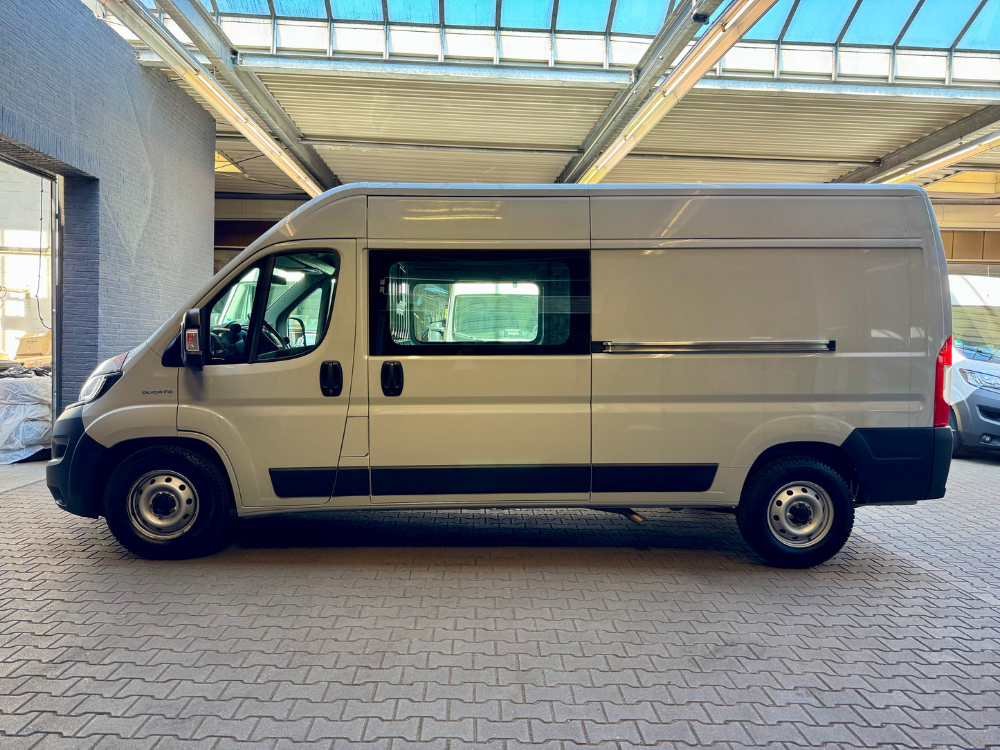 Fiat Ducato 2.3D L4H2 MAXI 3,5t AHK STANDHZG NAVI CAM