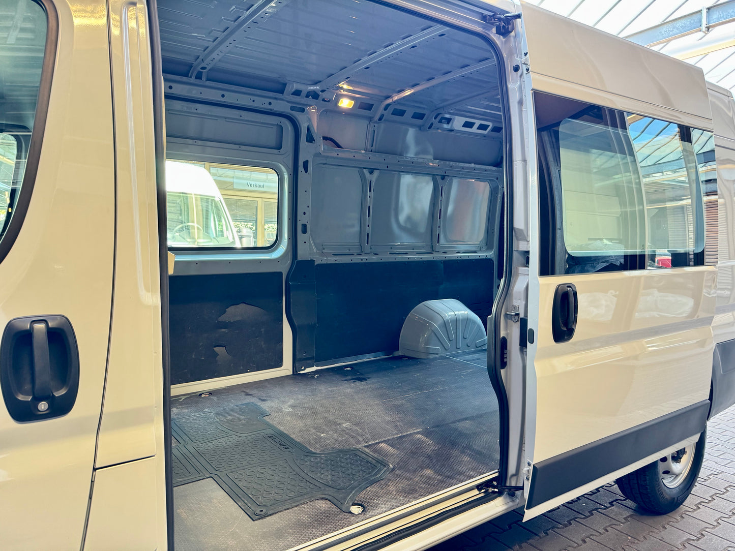 Fiat Ducato 2.3D L4H2 MAXI 3,5t AHK STANDHZG NAVI CAM