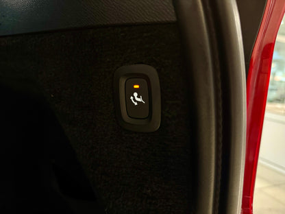 Volvo XC90 2.0 D5 AWD LEDER NAVI AHK STANDHZG CAM PDC