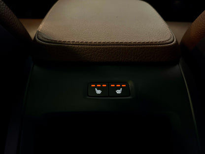 Volvo XC90 2.0 D5 AWD LEDER NAVI AHK STANDHZG CAM PDC