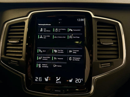 Volvo XC90 2.0 D5 AWD LEDER NAVI AHK STANDHZG CAM PDC