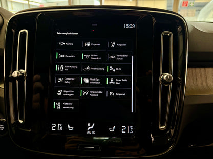 Volvo XC40 2.0 D4 AWD INSCRIPTION LEDER 360CAM AHK NAV