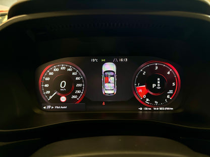 Volvo XC40 2.0 D4 AWD INSCRIPTION LEDER 360CAM AHK NAV