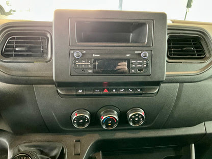 Renault Master 2.3 dCi L3H2 3,5t KLIMA PDC 3-SITZE BLUE