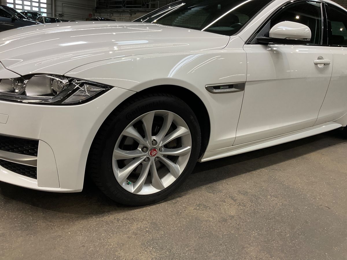 Jaguar XF 20d R-SPORT AWD LIMO LEDER NAVI SHZ LED CAM