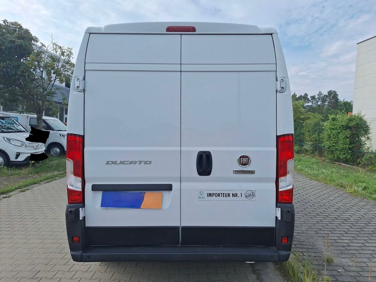 Fiat Ducato 2.3 D L2H2 3,3t KLIMA 3-SITZE PDC VERKLEIDET