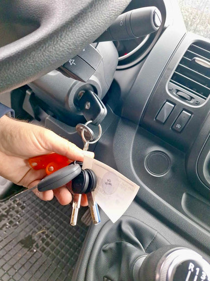 Renault Trafic 2.0 dCi L1H2 HOCH 3,0t KLIMA PDC 3SITZER