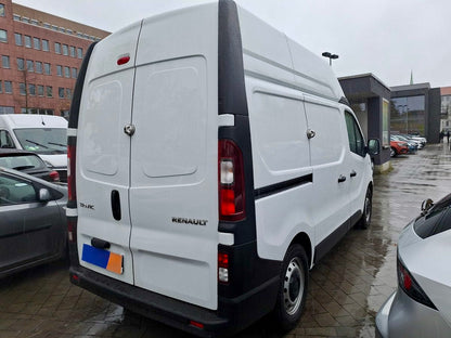 Renault Trafic 2.0 dCi L1H2 HOCH 3,0t KLIMA PDC 3SITZER