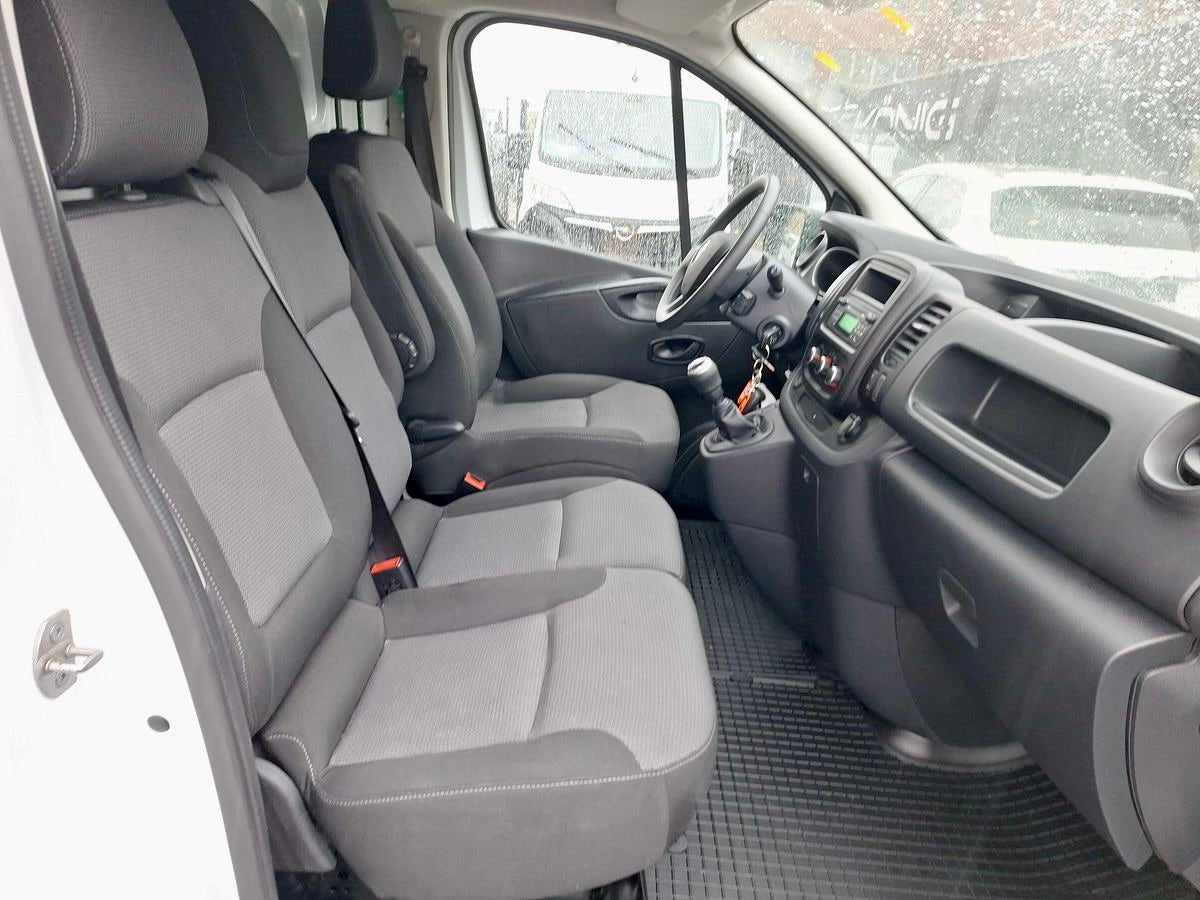 Renault Trafic 2.0 dCi L1H2 HOCH 3,0t KLIMA PDC 3SITZER