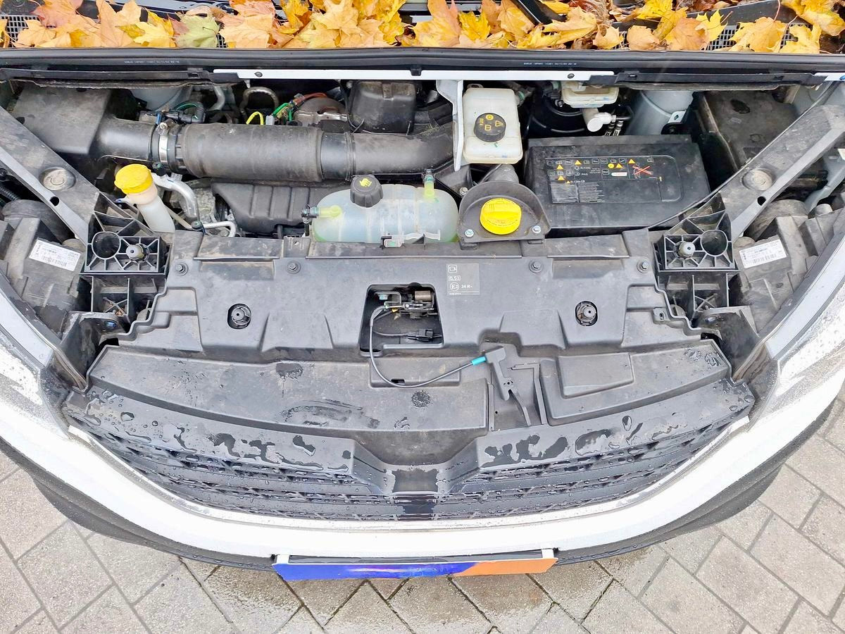 Renault Trafic 2.0 dCi L1H2 HOCH 3,0t KLIMA PDC 3SITZER