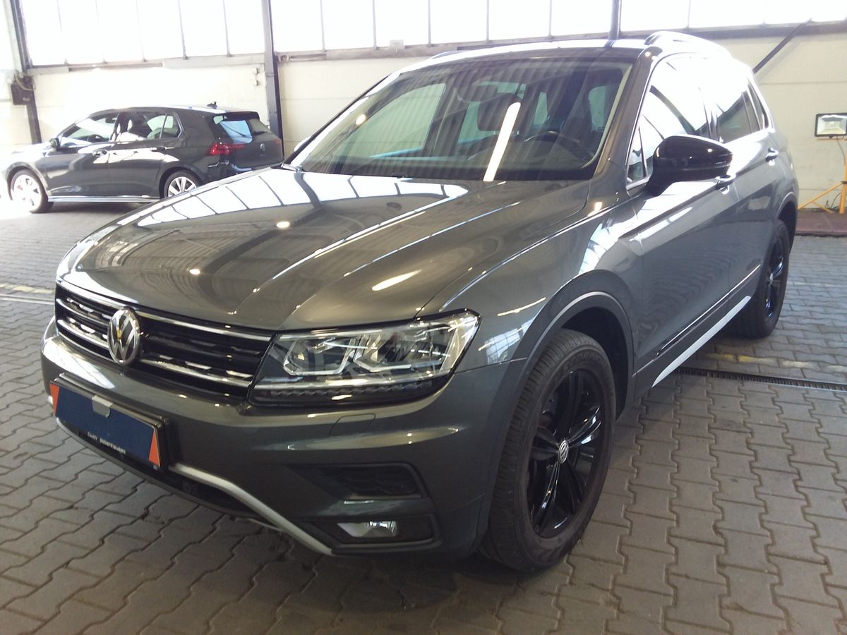 Volkswagen Tiguan 2.0 TDI 4M OFFROAD LEDER NAVI LED AHK 360