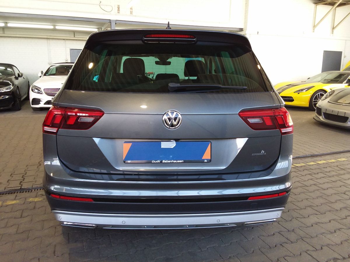 Volkswagen Tiguan 2.0 TDI 4M OFFROAD LEDER NAVI LED AHK 360