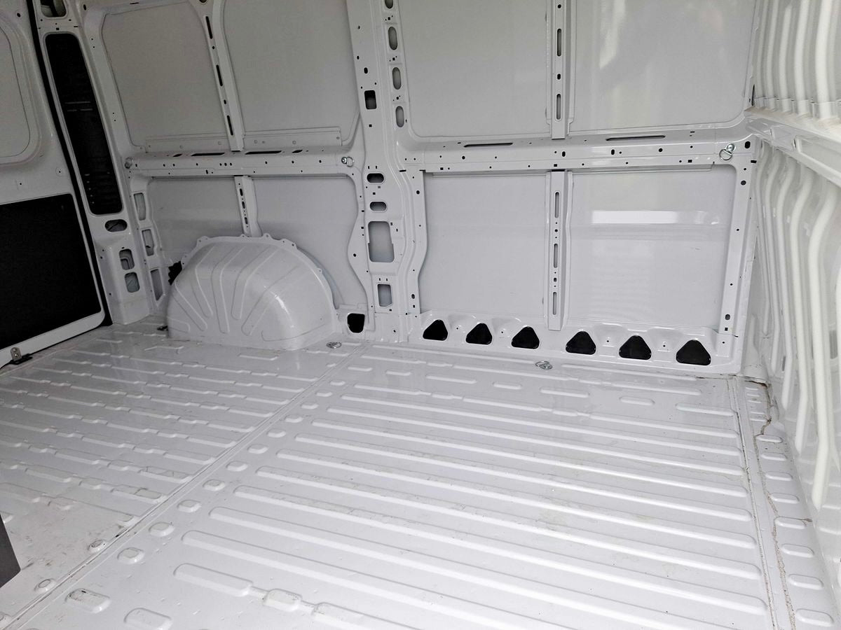 Fiat Ducato 2.2 D L2H2 3,3t KLIMA PDC 3SITZE CARPLAY